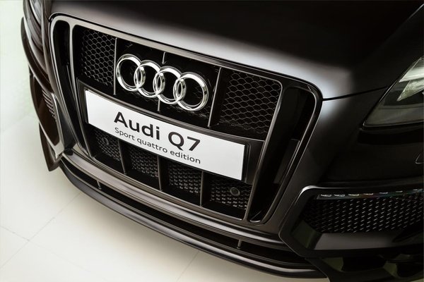  «» Audi Q7    -  3