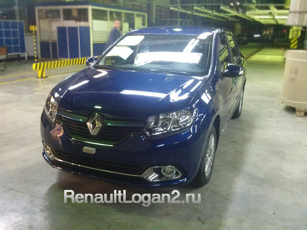  Renault Logan  Sandero:    -  1