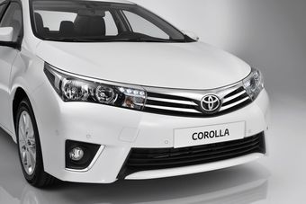  Toyota Corolla   .    