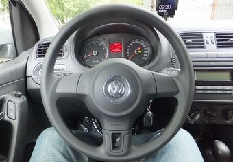 Volkswagen    2011   8 . 