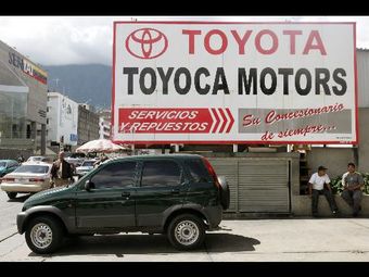    Toyota  .       