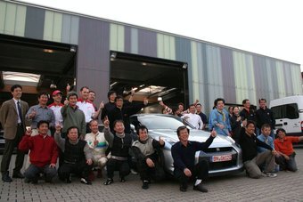 Nissan GT-R   4   ,      