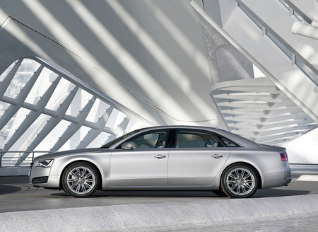 Audi A8     BMW -  1